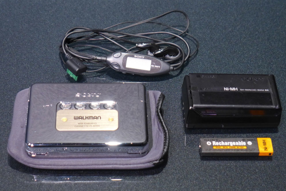 SONY ソニー ウォークマン WM-EX808HG 専用イヤホン・バッテリー他 5点