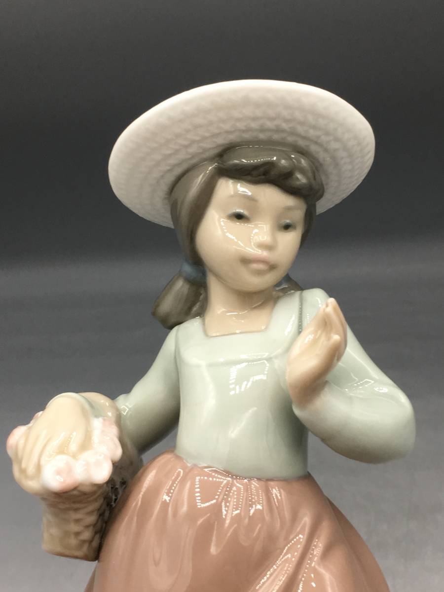 リヤドロ LLADRO 陶器人形 女の子 少女 フィギュリン スペイン 陶器 置物 リアドロ ナオ オブジェ_画像2