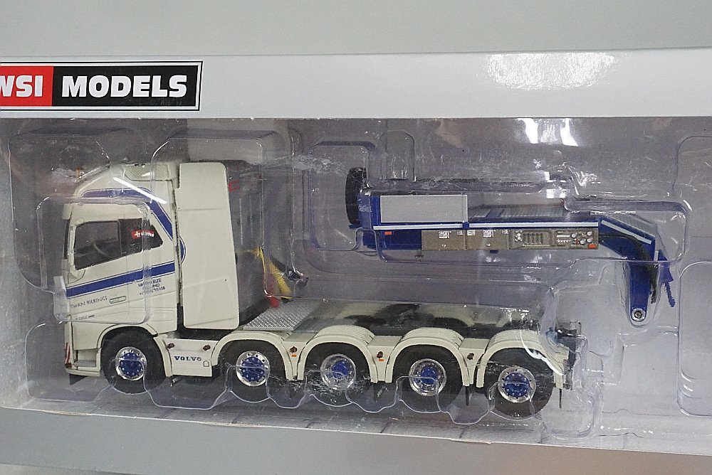  new goods WSI 1/50 TWAN BIERINGS VOLVO Volvo FH4 GLOBETROTTER XL 10X4 TAG AXLE LOWLOADER low Roader 4 AXLE 01-3321