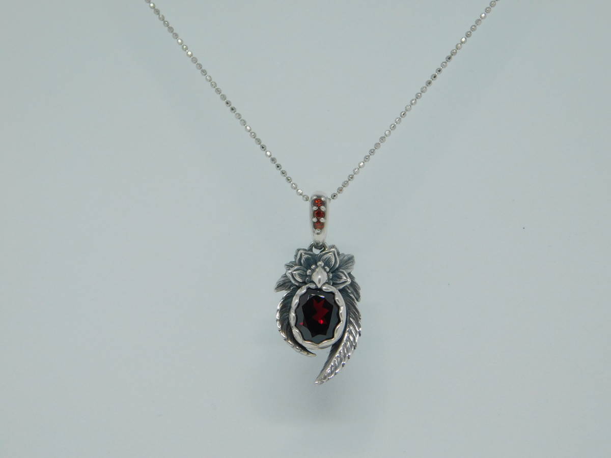 Неиспользованное ожерелье Кровавая Мэри Судзаку Аксессуары для кулона