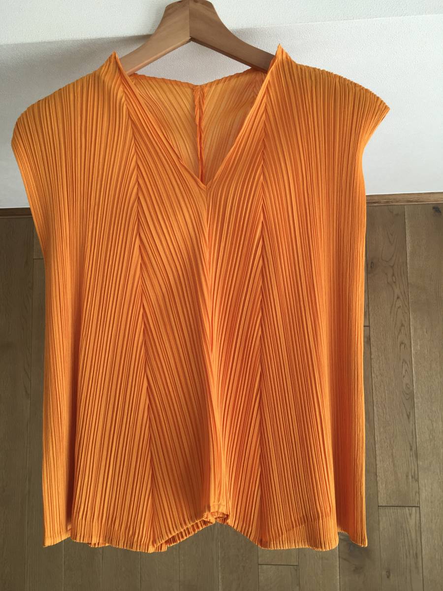 PLEATS PLEASEプリーツプリーズ トップス3 PP23-JJ107(トップス)|売買 販売値下 プリーツプリーズ トップス 3 美品 Tシャツ/カットソー(半袖/袖なし)