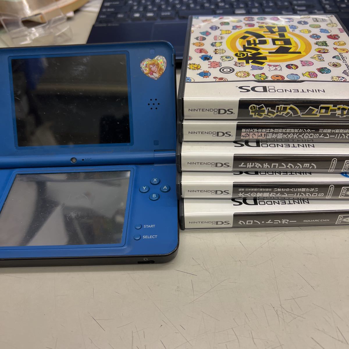 テレビで話題】 ニンテンドーDSi本体 ソフト5本セット labca.com.ar