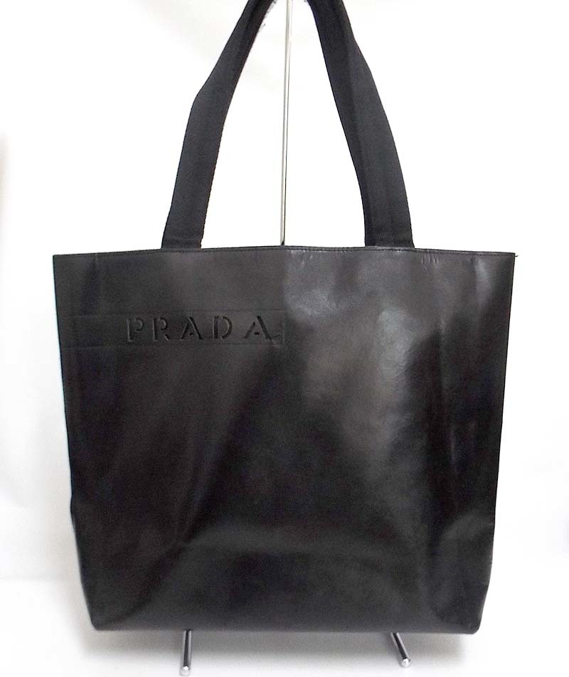 Yahoo!オークション - 良品 PRADA プラダ ロゴ型抜き レザー Yahoo!オークション - 良品 PRADA プラダ ロゴ型抜き レザー