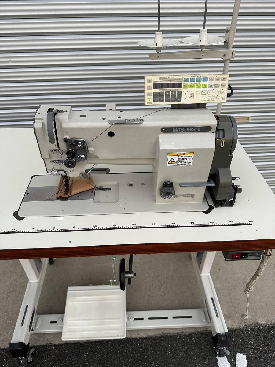 Yahoo!オークション - 工業用ミシン MITSUBISHI LU2-4410 B1T 1 Yahoo!オークション - 工業用ミシン MITSUBISHI LU2-4410 B1T 1