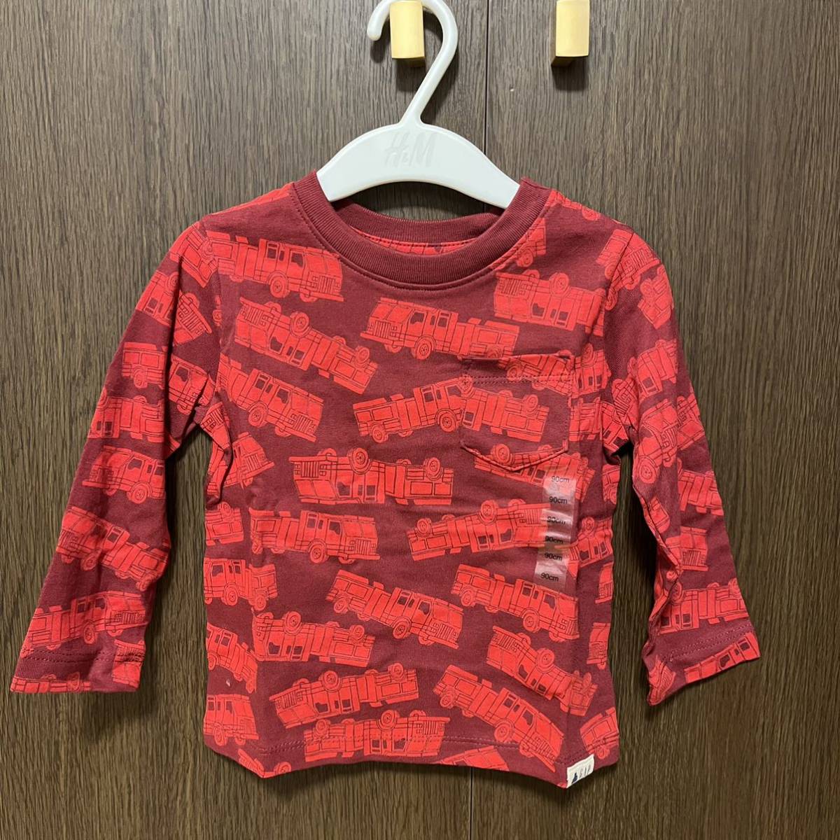 未着用 GAP 90 オーガニックコットン100% プリントポケット Tシャツ クランベリーレッド_画像5