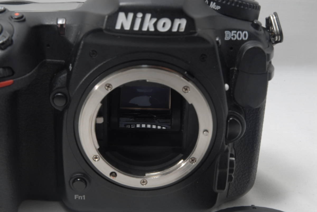 値下げ】 美品 即決 Nikon ニコン D500 ボディ デジタル一眼レフカメラ 