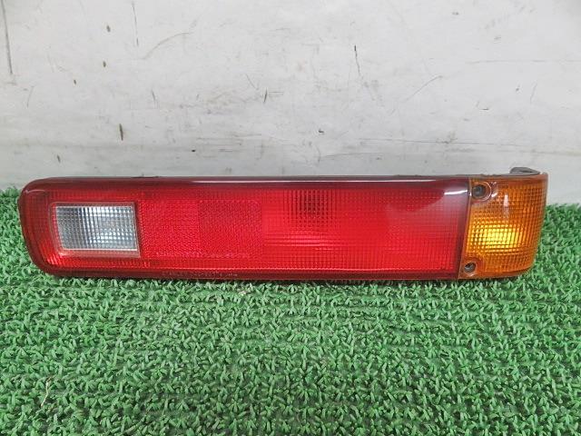 [中古] H15/9 アクティ UE-HH6 右テールランプ 33500-SD5-J13 330480_画像1