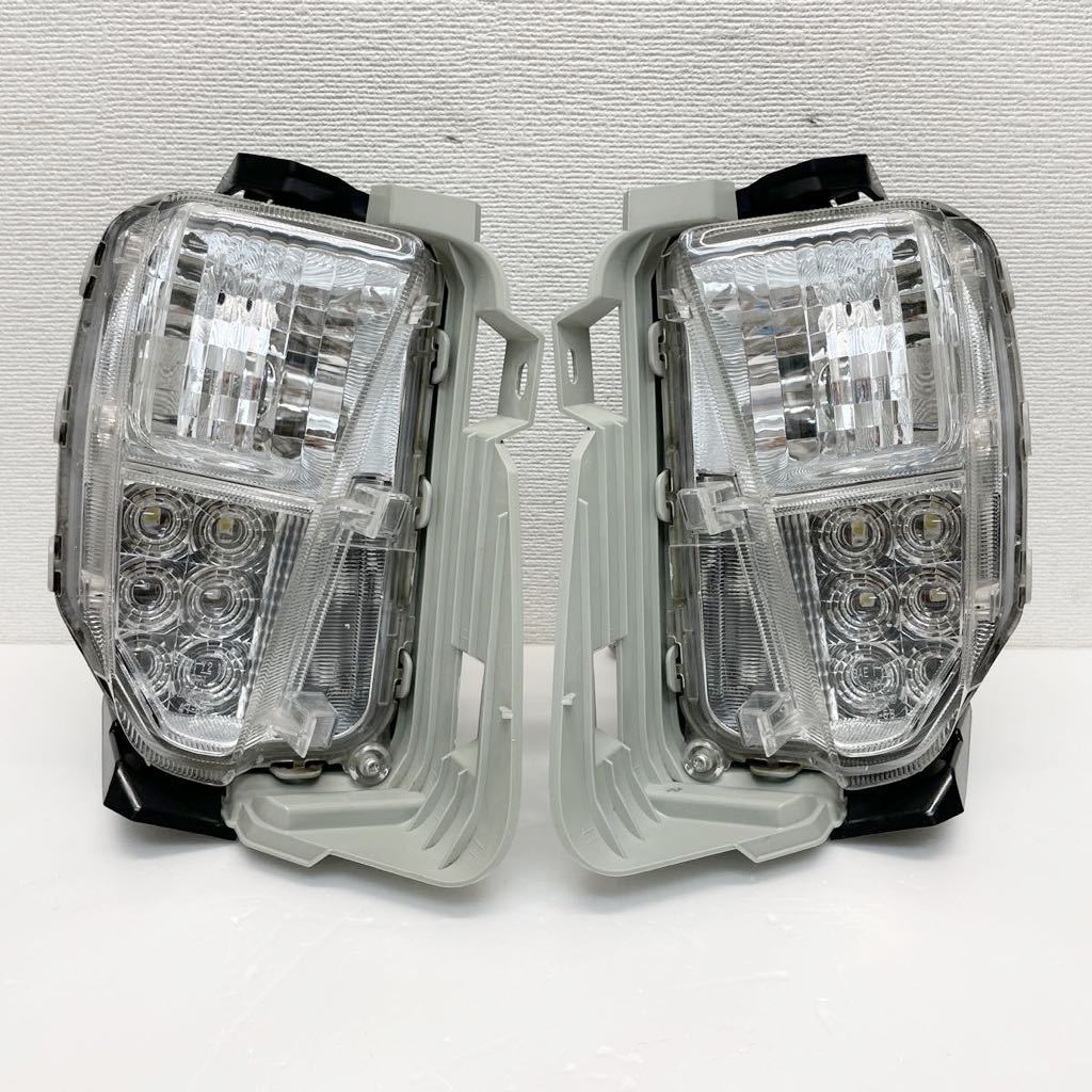 美品 希少 トヨタ純正US仕様 ZVW30系 プリウス 後期 LEDデイライト付き