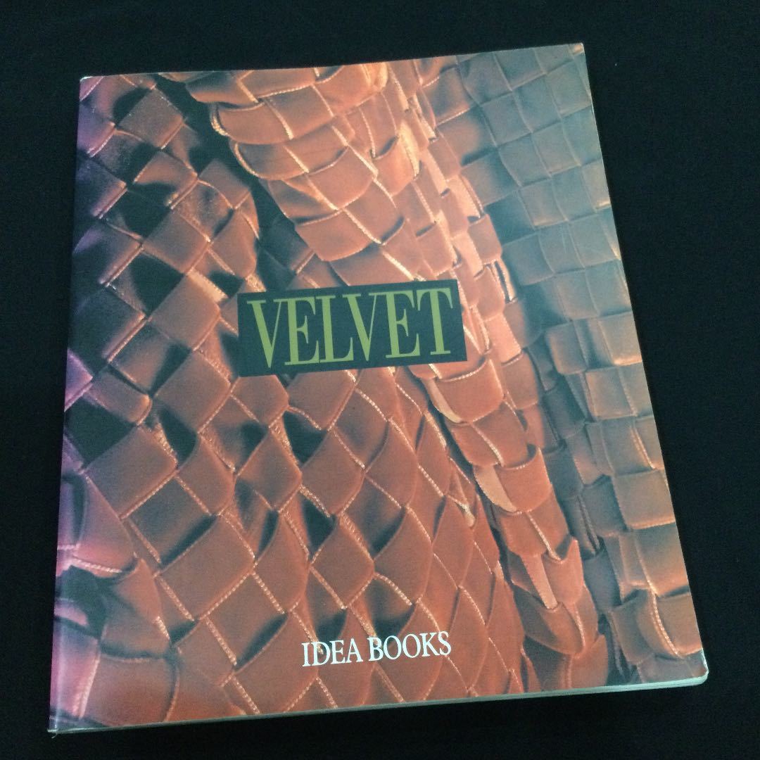ベルベット　洋書　本　英語　デザイン　アート　歴史　Velvet ファッション_画像1