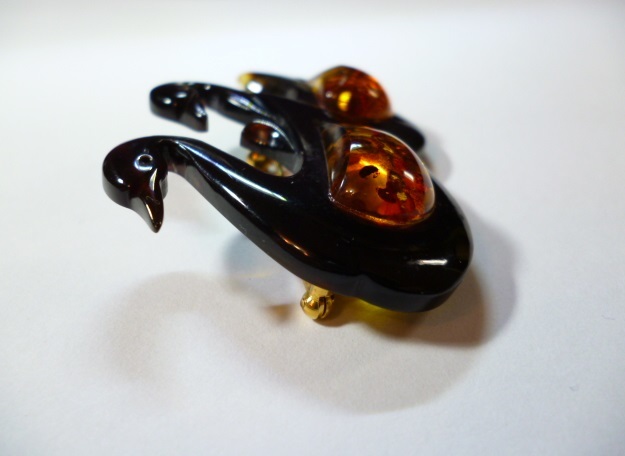 фbook@ tortoise shell amber brooch ф tortoise shell amber 