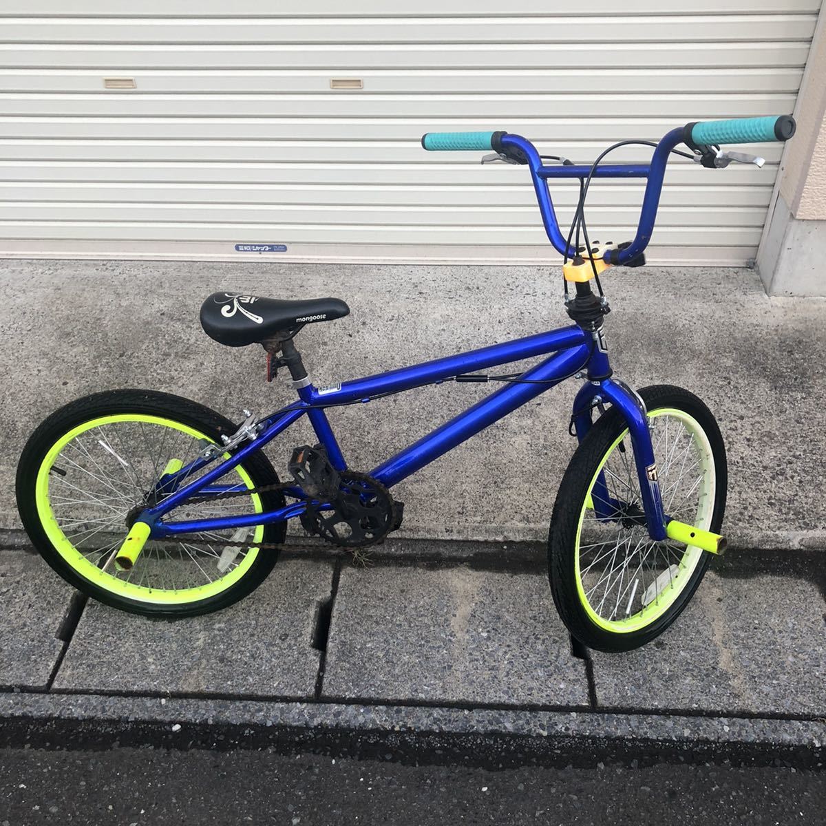 Yahoo!オークション - BMX マングース mongoose 20インチ 子供用 Yahoo!オークション - BMX マングース mongoose 20インチ 子供用
