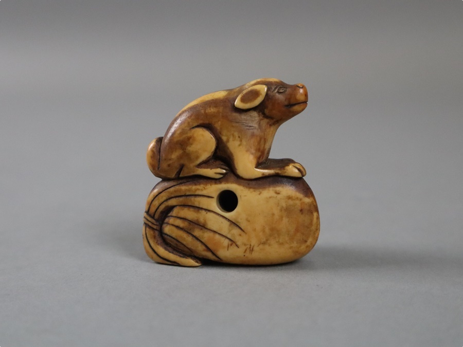 時代物 江戸期 マンモス製 犬の根付 提物 細密細工 古美術品[a1675