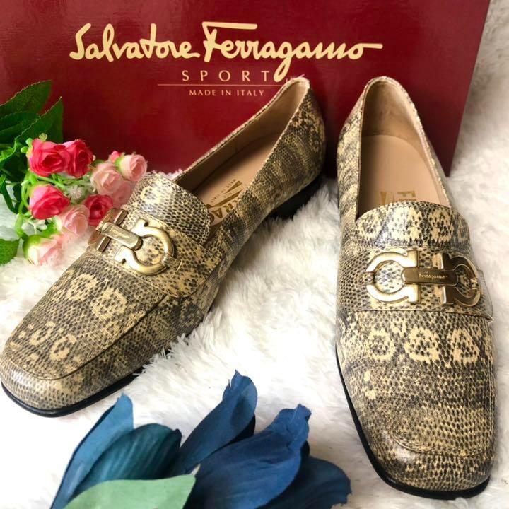 新品 希少 Salvatore Ferragamo【究極の高級感】サルヴァトーレ