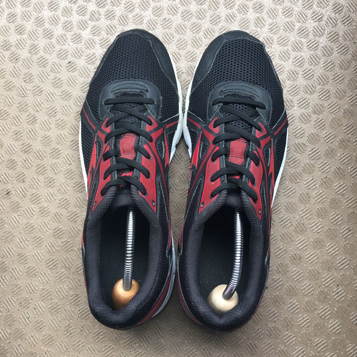 ★【 MIZUNO 】★ メンズ メッシュ ランニングシューズ★サイズ26.5_画像2