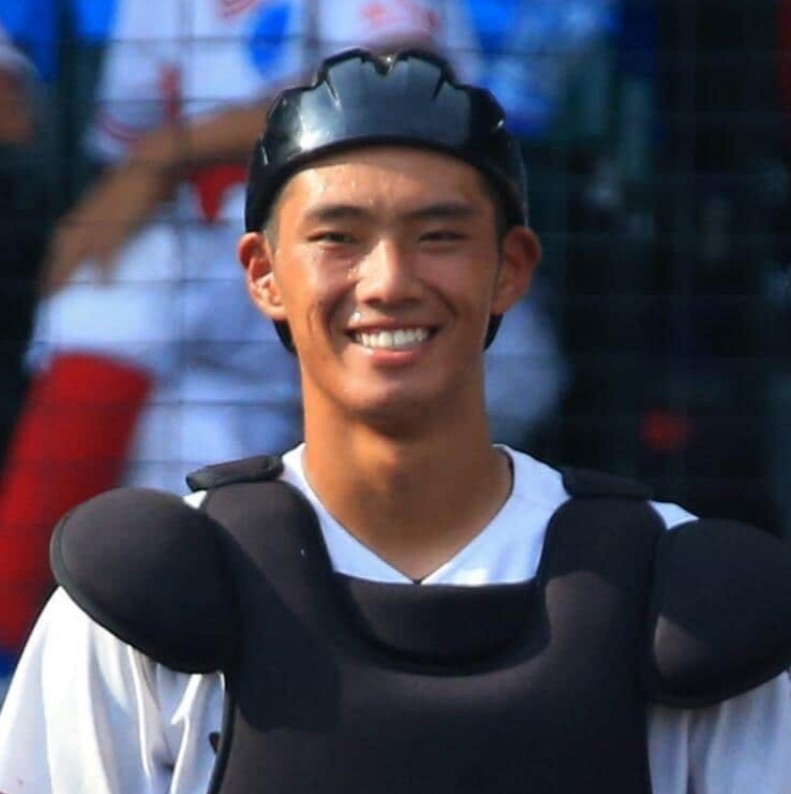 広島東洋カープ  中村奨成選手  ハイクオリティーユニフォーム 直筆サイン 直筆サイン色紙   最終値下げ 