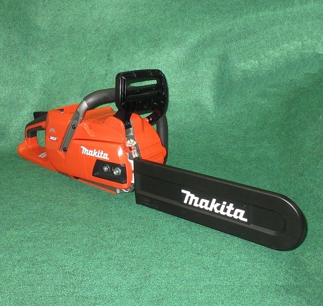 マキタ MUC018GZR1 40Vmax 充電式チェーンソー リアハンドル型 ガイドバ－長さ300mm 25AP仕様 赤 本体のみ バッテリ・充電器別売 新品