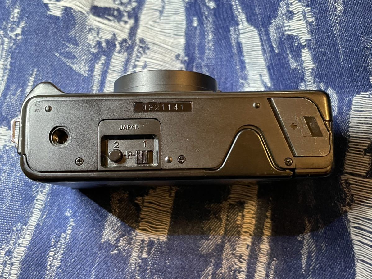 超話題新作 Nikon ニコン L35AF 初代ピカイチ 動作品 比較的美品