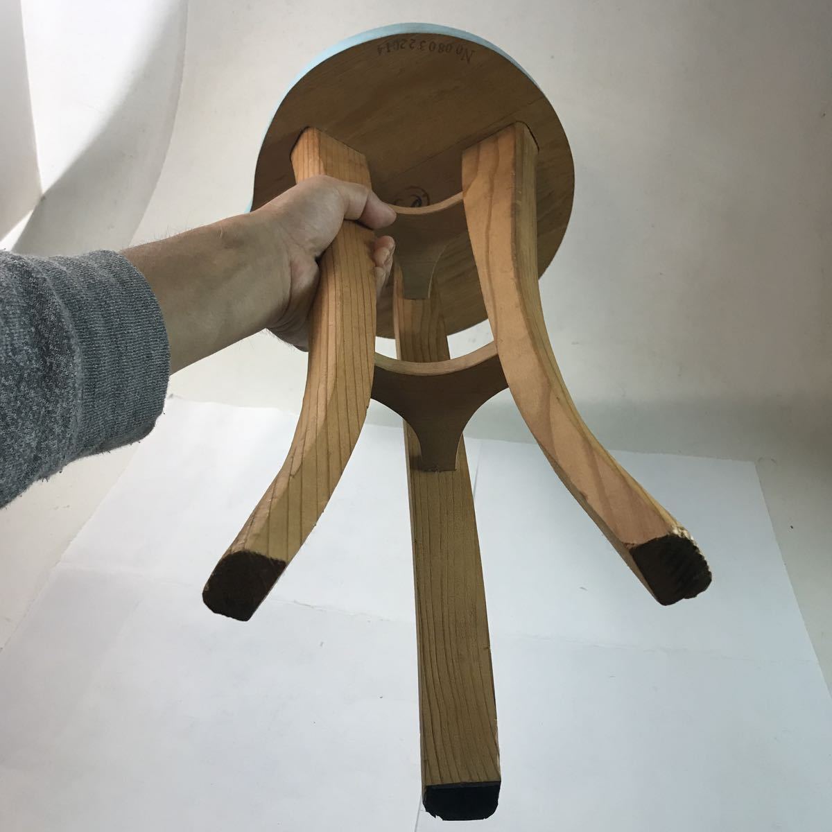 丸椅子 木製椅子 ビンテージ 風　丸イス こけやすい　木製 店舗什器 試作品？_画像2