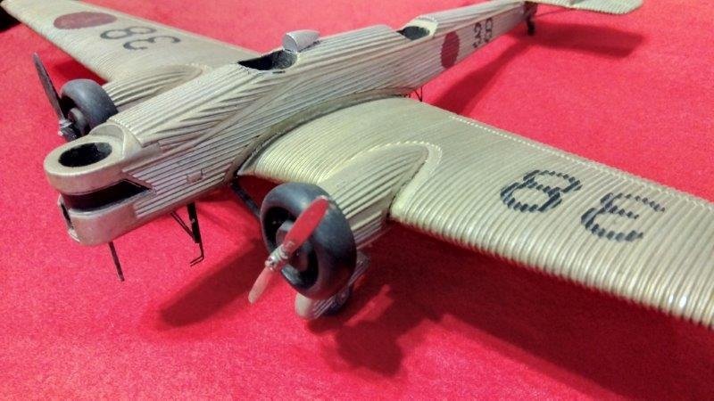 93式重爆撃機 恐らく当時物 木製飛行機模型 運賃着払 1030U12G 93式重爆撃機 恐らく当時物 木製飛行機模型 運賃着払 1030U12G