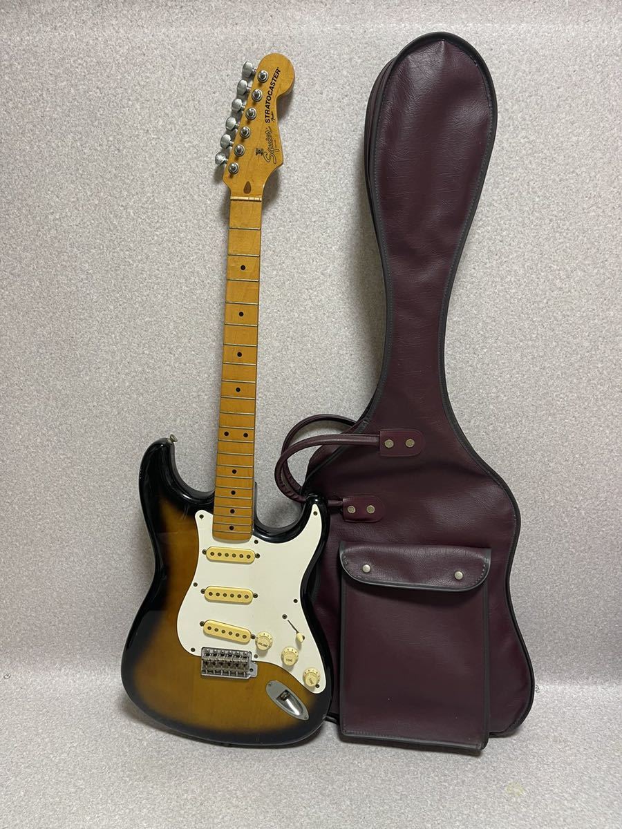 Squier by Fender Stratocaster ソフトケース付き-