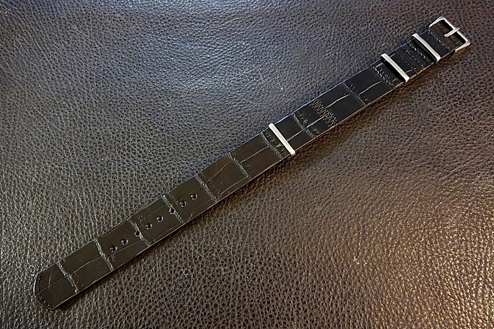 ◆クロコダイルNATO G10Strap◆本クロコダイルレザー Custom Order(BUCKLE COLOR) 半艶MATTE BLACK 18mm 受注生産 ワニ革 腕時計ベルト_画像1