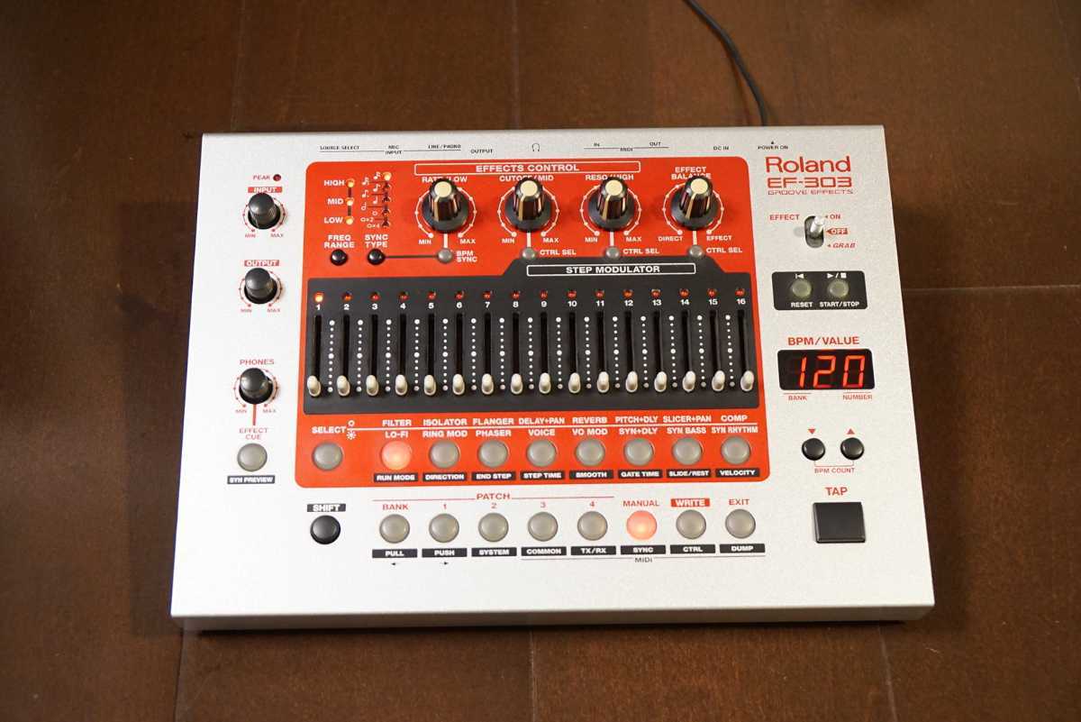 Roland ローランド EF-303☆DJエフェクター Groove Effects