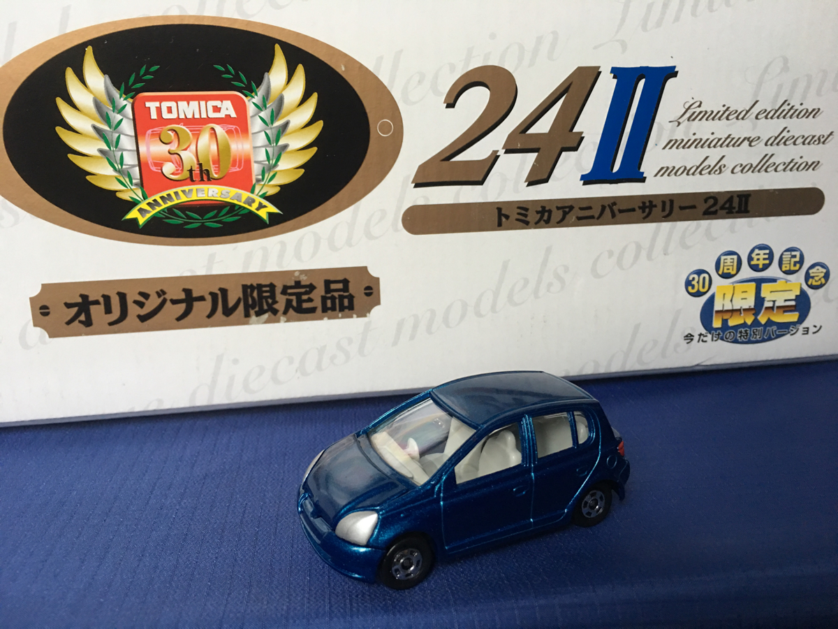 トミカアニバーサリー２４Ⅱ オリジナル限定品■■110-3 トヨタ ヴィッツ
