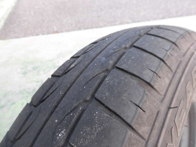 ダイハツL275SミラL285Sエッセ145/80R13グッドイヤーGT080ムーヴ4分山スチールホイル純正4J-13インチ PCD100 4穴4本ホイルキャップ_画像3