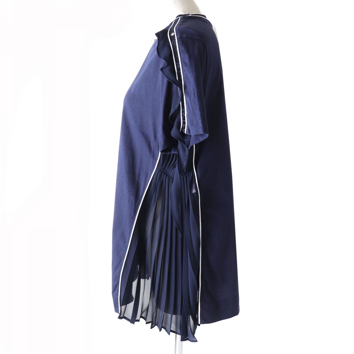 美品△正規品 MONCLER モンクレール 20SS T-SHIRT GIROCOLLO 肩袖ロゴ入り シフォン使い 半袖 Tシャツ カットソー ネイビー S レディース_画像2