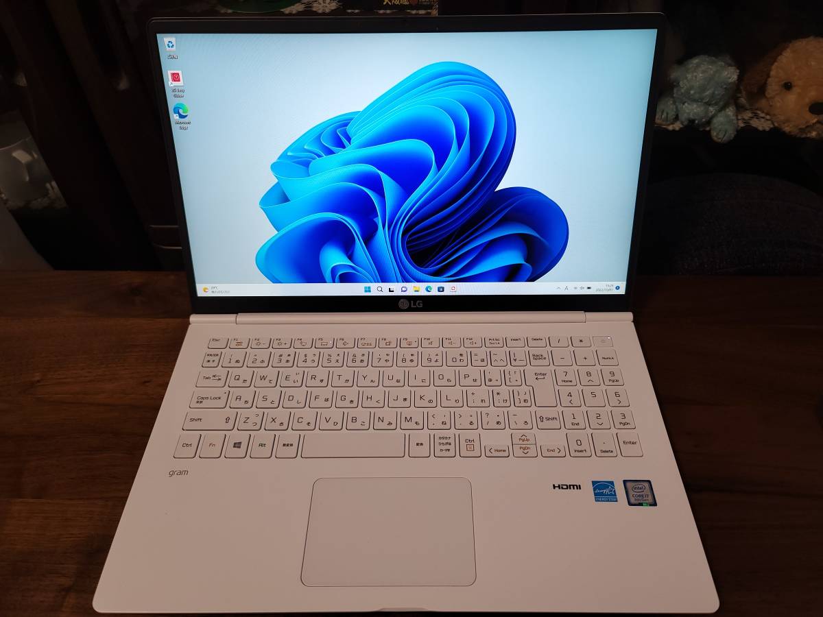 美品】LGエレクトロニクス LG gram 15Z980-GA77J smk-koperasi.sch.id
