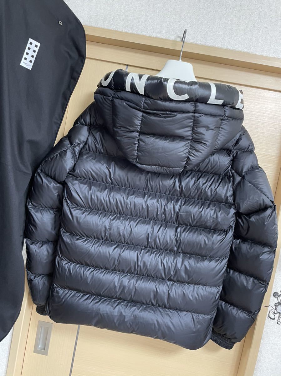 最終値下げ☆超美品タグ付おまけ付☆大人気完売☆国内正規品モンクレールSALZMAN黒2 MONCLER ダウンジャケット