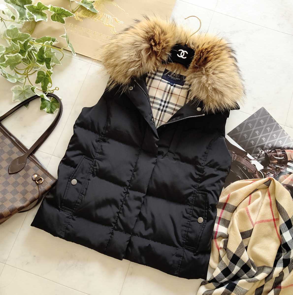 美品 BURBERRY バーバリー ダウンベスト 8Y 128cm-