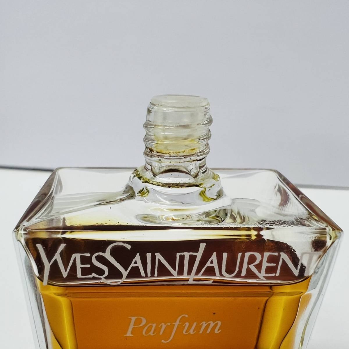 MMY27.1 1円スタート 品 Yves Saint Laurent イブサンローラン Parfum 直売値下 イブサンローラン オードパルファム『ブラウス』125ml中古品⭐︎ミラーおまけ付き 香水(女性用)