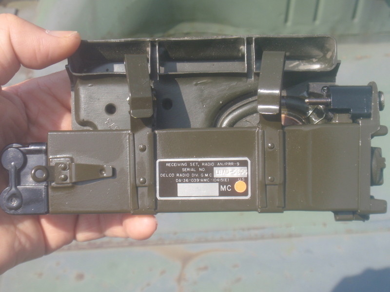 話題の人気 絶版希少 ベトナム戦米軍無線機 PRT-4A PRR-9 軍放出品