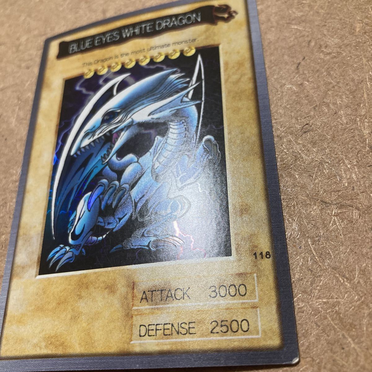 . beautiful goods Bandai version Yugioh blue eye. white dragon blue eye. white dragon super rare kila card wheel English version BLUE EYES WHITE DRAGON