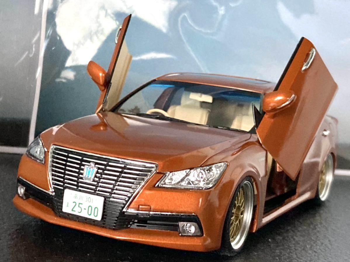 Yahoo!オークション - アオシマ1/24クラウン210ハイブリッド Yahoo!オークション - アオシマ1/24クラウン210ハイブリッド