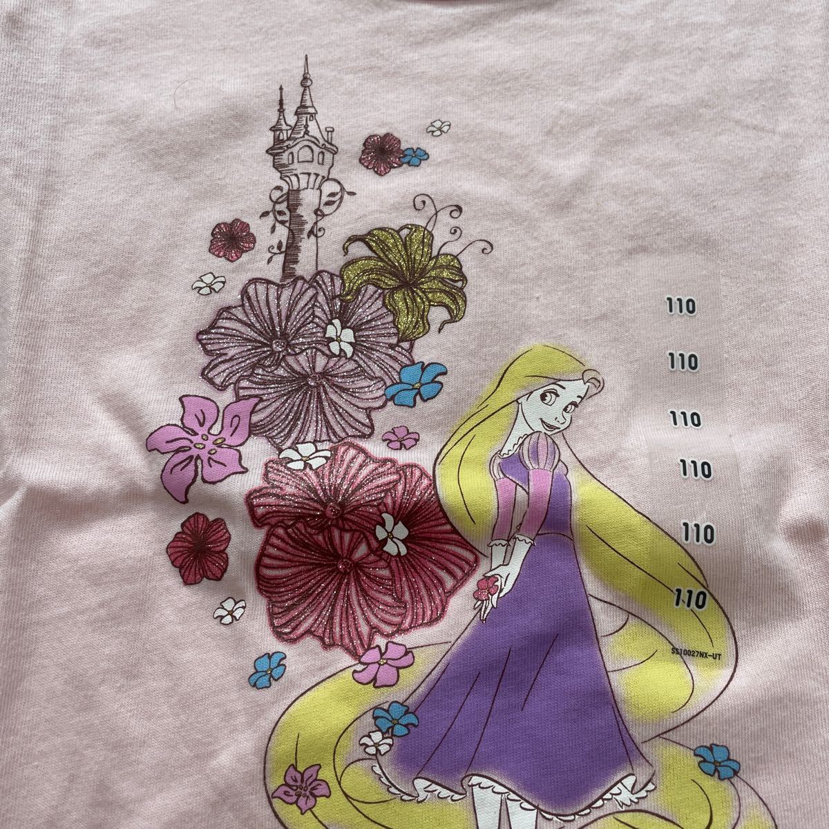 ユニクロ　ラプンツェル　 半袖Tシャツ　110