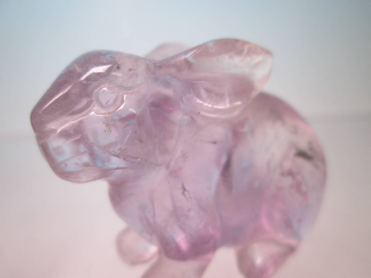 ☆アンティーク・淡い紫水晶 可愛い兎彫刻の置物 34,64g_画像4