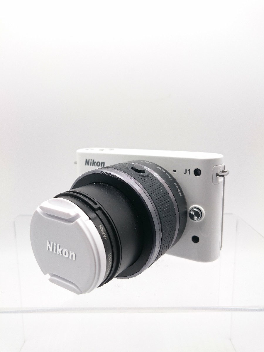 カメラ デジタルカメラ Nikon◇デジタル一眼カメラ Nikon 1 J1 標準ズームレンズキット 