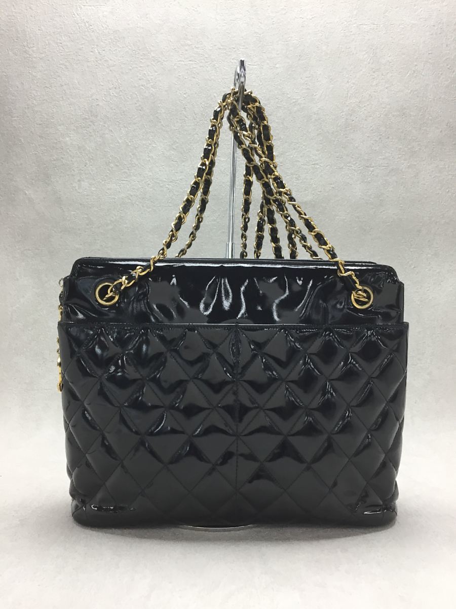 CHANEL◇パテントマトラッセ/チェーンショルダーバッグ/エナメル/BLK