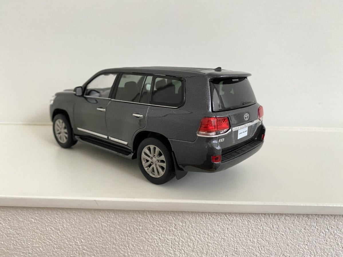 送料込み ランドクルーザー 200 ミニカー トヨタ 1/30 カラー 送料込み ランドクルーザー 200 ミニカー トヨタ 1/30 カラー