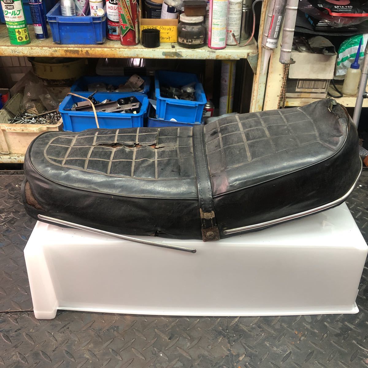 ホンダ CB750four K0用 シート 純正張り替え用 solucionescad.com.mx
