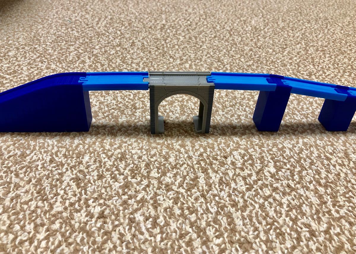 カプセルプラレール 対応 壊れる橋と同じ高さの坂道橋脚セット (自作品)