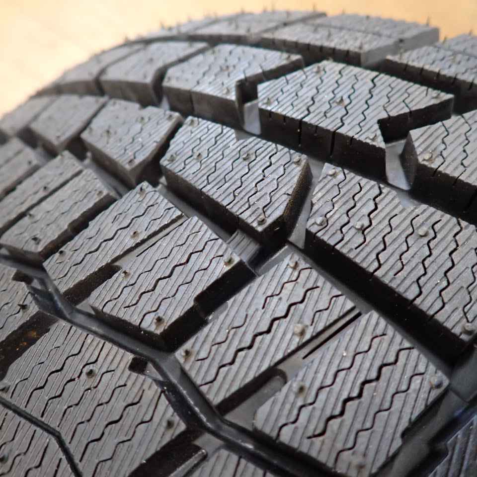 冬新品2020年製 4本SET 会社宛 送料無料 185/60R14 82S ダンロップ WINTER MAXX WM02 サクシード キャパ ロードスター ポロ 特価 NO,C2302_画像3