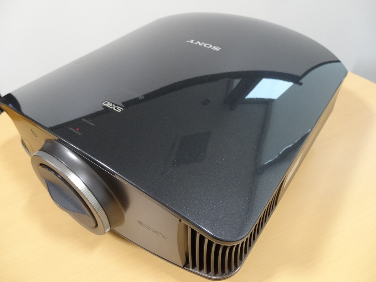 SONY プロジェクター VPL-VW60 ● 動作確認済 116時間稼働 静音 きれい VIDEO PROJECTOR ブラビアエンジン ソニー展示品 ● 送料無料 _画像1