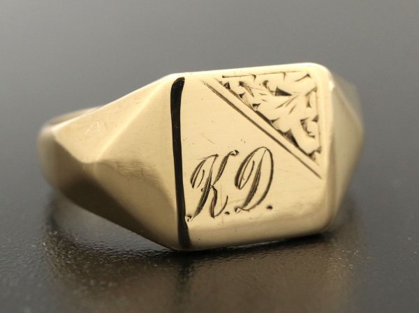 1967 year Britain Vintage 9CT Gold square initial sig net ring signet 9 pure gold England made LONDON hole Mark ring 