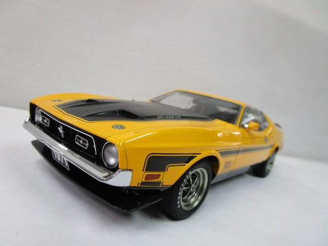 ミニカー サンスター 1/18マスタング マッハ1 MUSTANG MACH 1