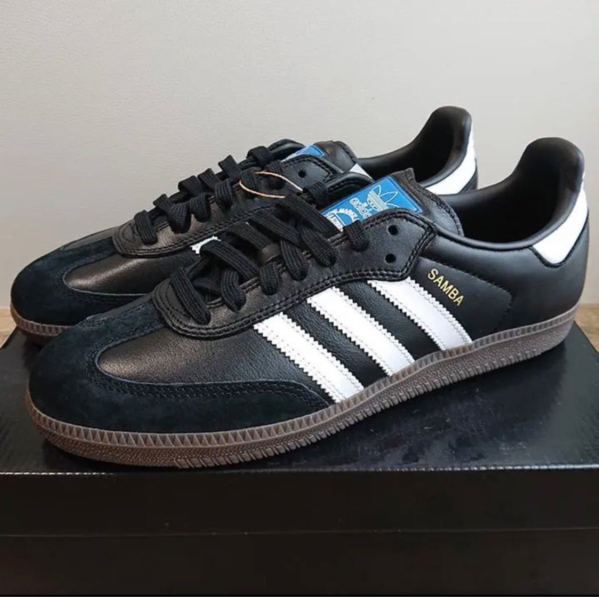 開店記念セール!】【開店記念セール!】新品未使用タグ付きadidas