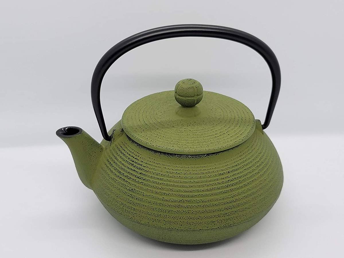 最高 南部鉄瓶 南部鉄器 お洒落 若草色 日本製 急須 モスグリーン 新品 茶こし付き 0.65L 急須 最高 南部鉄瓶 南部鉄器 お洒落 若草色 日本製 急須 モスグリーン 新品 茶こし付き 0.65L 急須