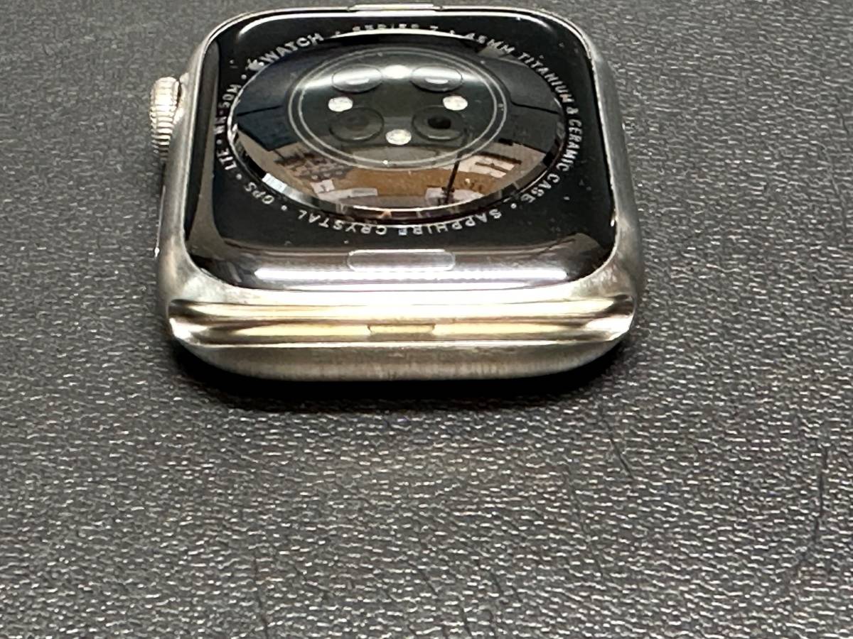 * unused protective cover attaching * Apple Watch Edition (Series 7, GPS + Cellular model ) - 45mm titanium case 